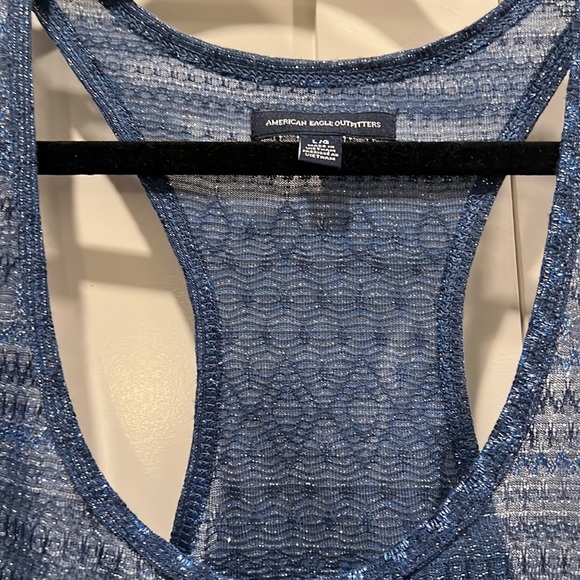 🎀 Blue Silver Shimmer button tank top AEO large - Picture 3 of 4